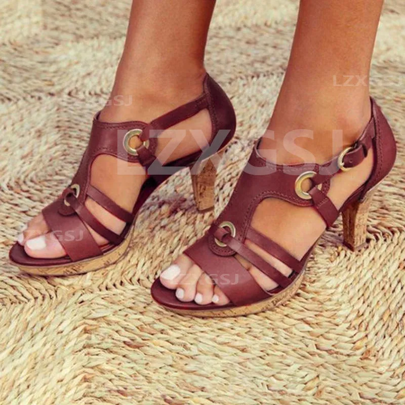 1950S Style Metal Decoration High Block Heel Round Head Fashionable Versatile Elegant Retro Sandal Heels