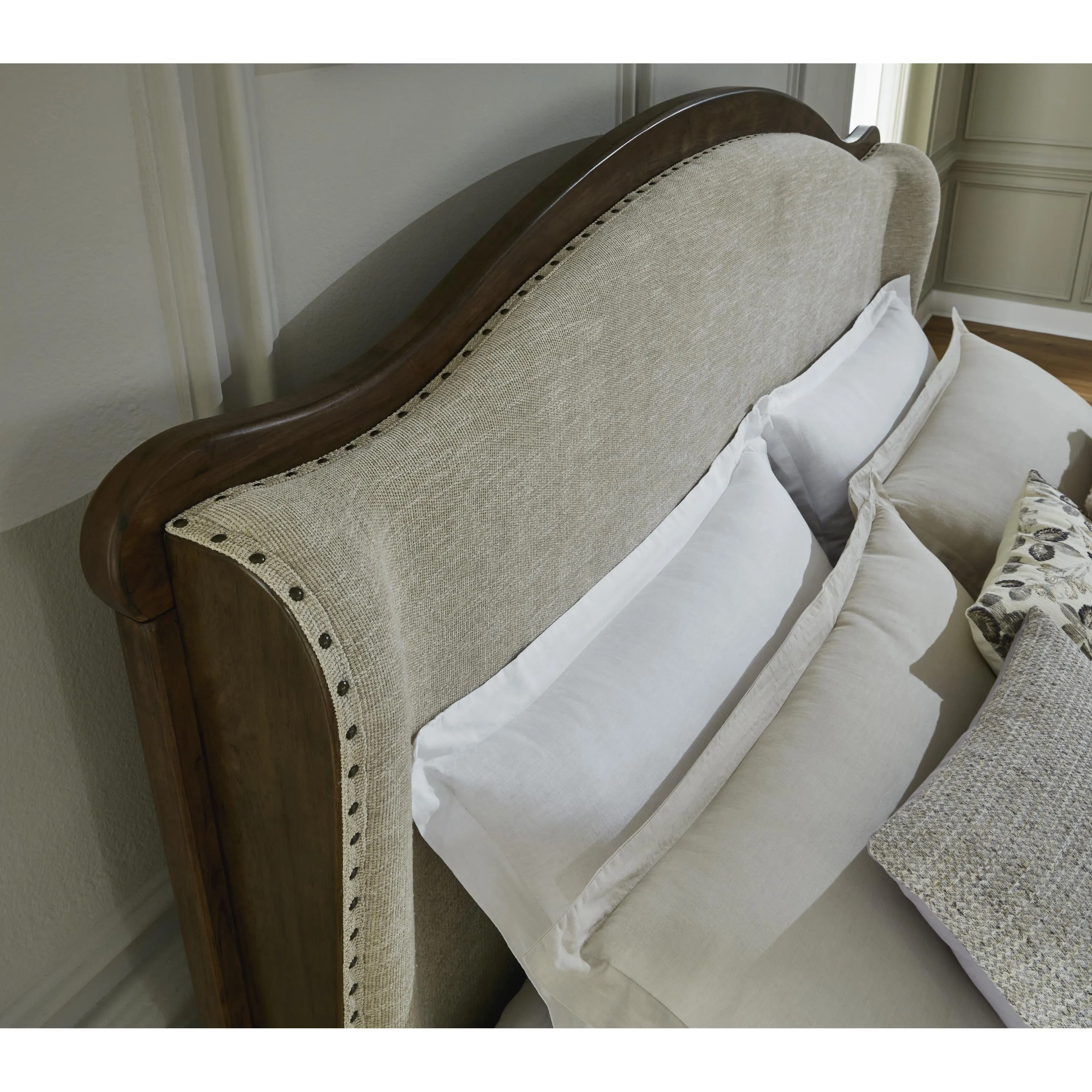 Benchcraft Sturlayne B787B4 King Upholstered Panel Bed