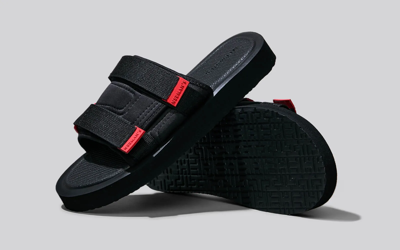 Breezy Fluff Sandals : Black