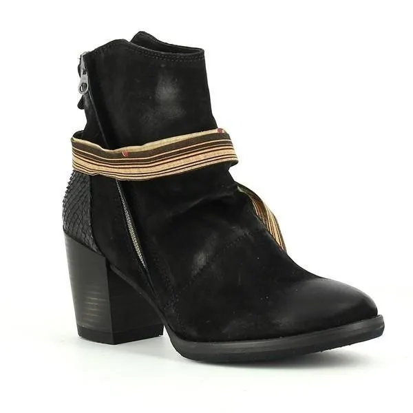 Felmini 9017 Black Lace Ankle Boots