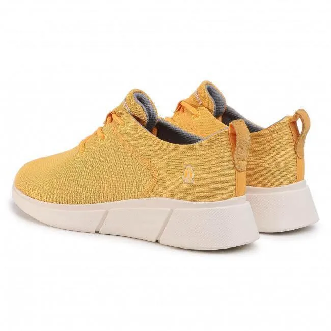 Women's Makenna Lace Up